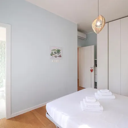 아파트 Elegant & Chic 2 - 5min To Station, Ac, Wi-fi