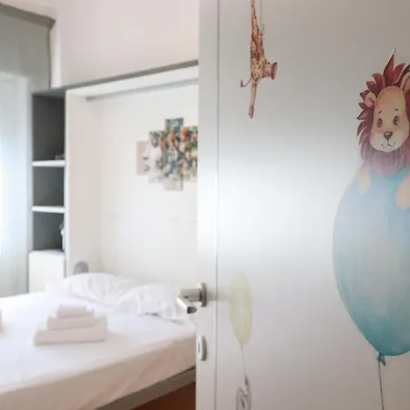 Elegant & Chic 2 - 5min To Station, Ac, Wi-fi 아파트 로마
